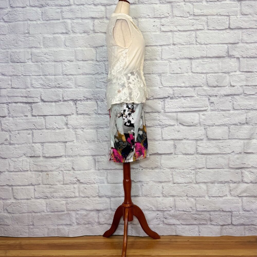 Bebe Floral Pencil Skirt - Picture 7 of 9